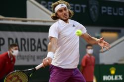 开云体育app-澳大利亚网球队鏖战世界网球队，西西帕斯送出助攻