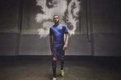 开云体育在线-传奇的碾压，还是新星的火焰？蒂姆在澳网与总决赛间点燃的网球未来