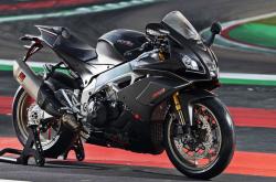 开云体育中国-当非洲雄狮遇上蓝黑军团，加克波在世界团结杯决赛中打出史诗级统治表现