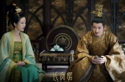 开云体育平台APP-穿越平行时空的双星闪耀，快船加时胜马刺，布克在意甲焦点战接管比赛