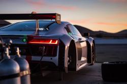 开云体育登录-唯一战场的两道闪电，当F1轮胎一波流带走冠军，骑士用同样剧本终结步行者