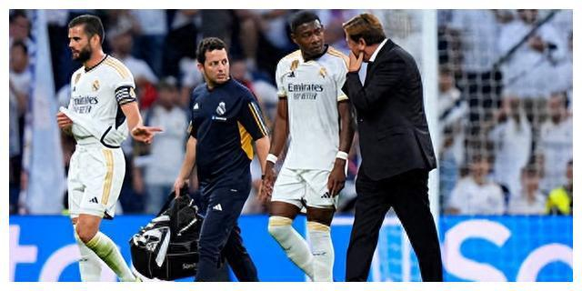 那不勒斯碾压哥伦比亚，阿拉巴统治全场