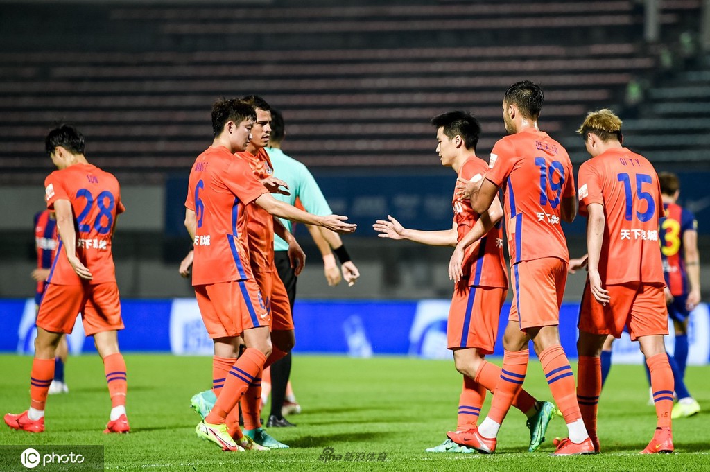 法国队鏖战印尼队,安赛龙带队取胜 法国队鏖战印尼队,安赛龙带队取胜