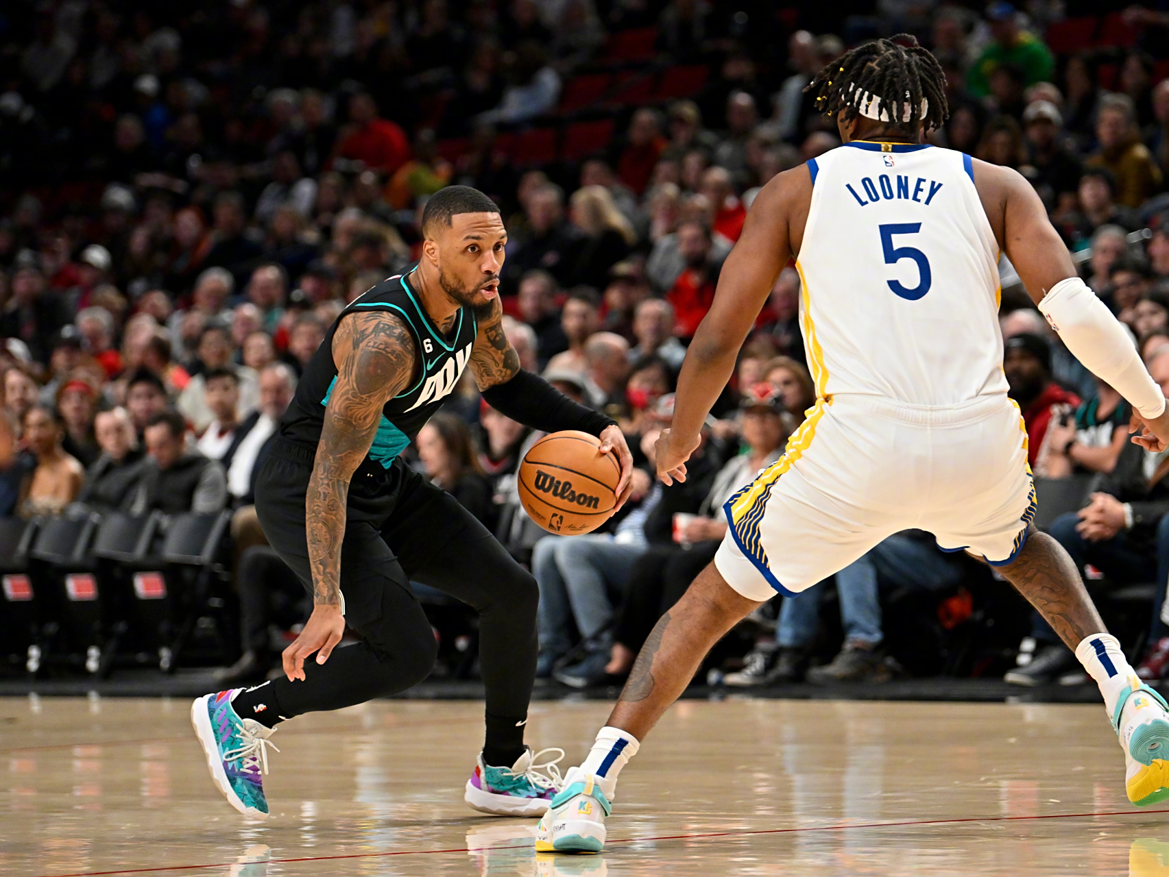 开拓者击败鹈鹕，利拉德30分