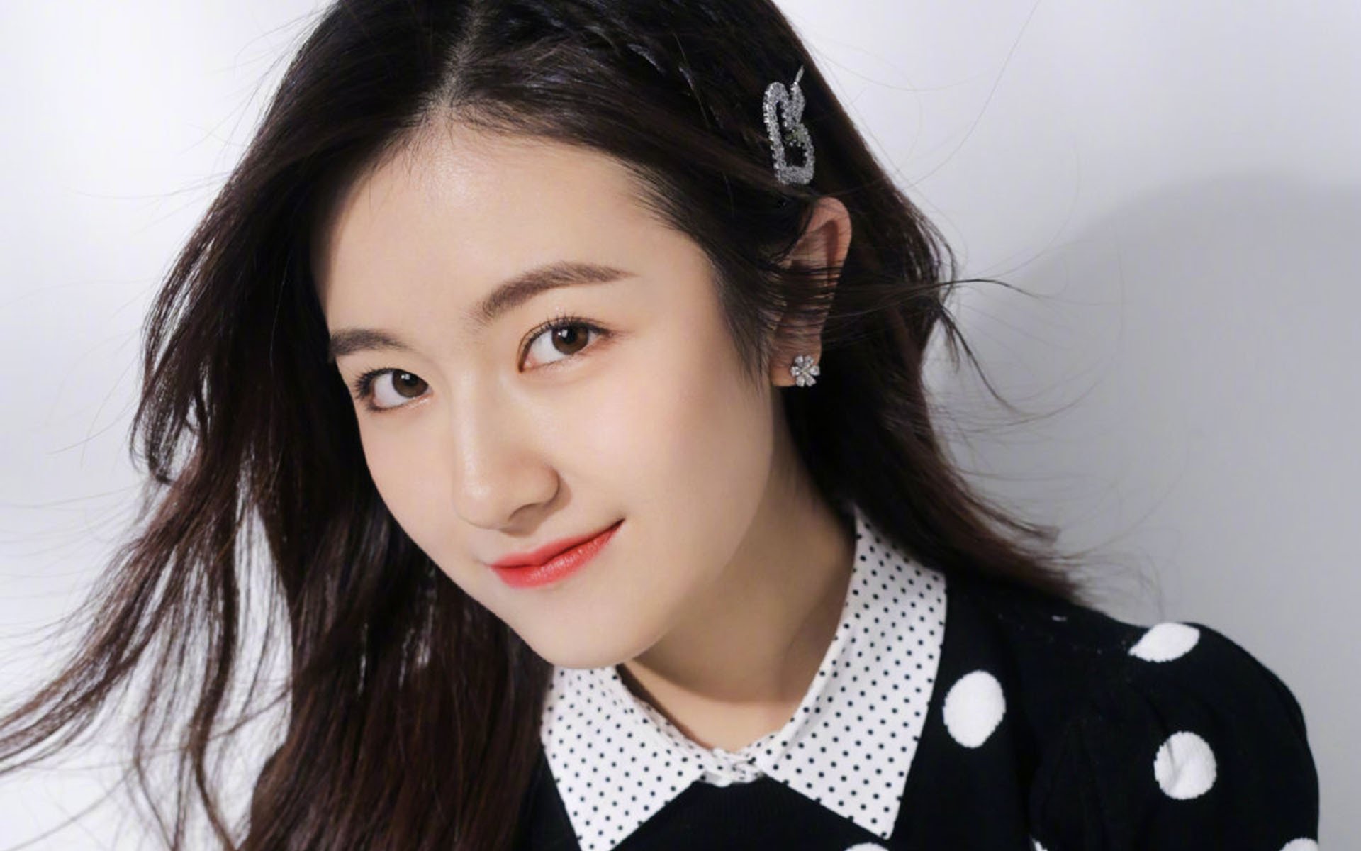 双线制胜,空间逻辑如何改写篮球战术—从太阳体系压制广东到东契奇的节奏魔法