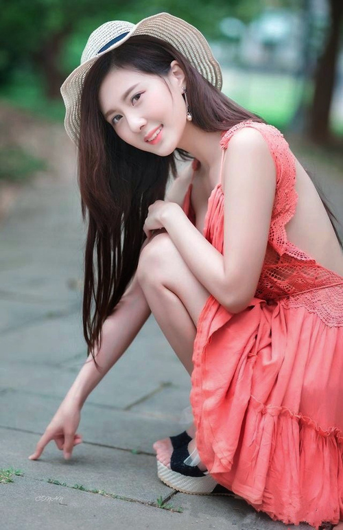 三国夜幕下的彩虹，巴尔韦德一剑封喉与世界语的回响