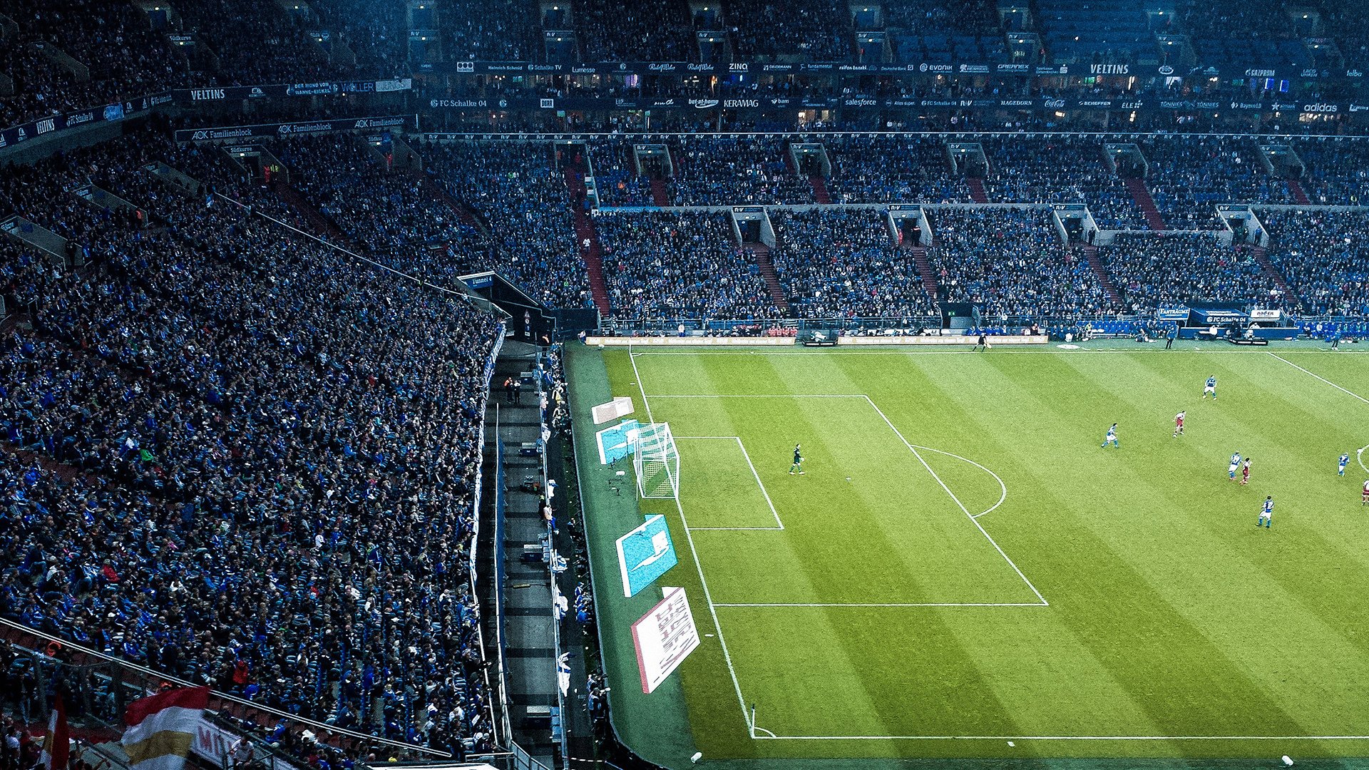 雷霆极速，赛道上下的胜利法则—F1揭幕战与NBA激战的双重启示